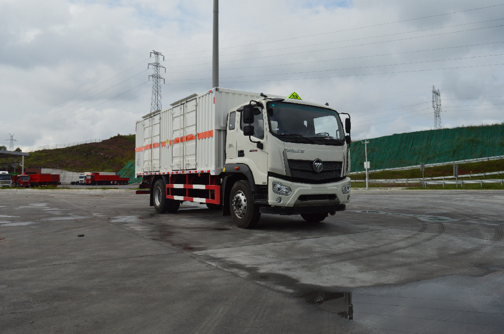 SQH5187XFSB6腐蝕性物品廂式運輸車